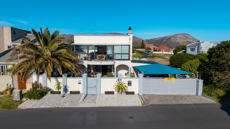 3 Bedroom Property for Sale in De Kelders Western Cape